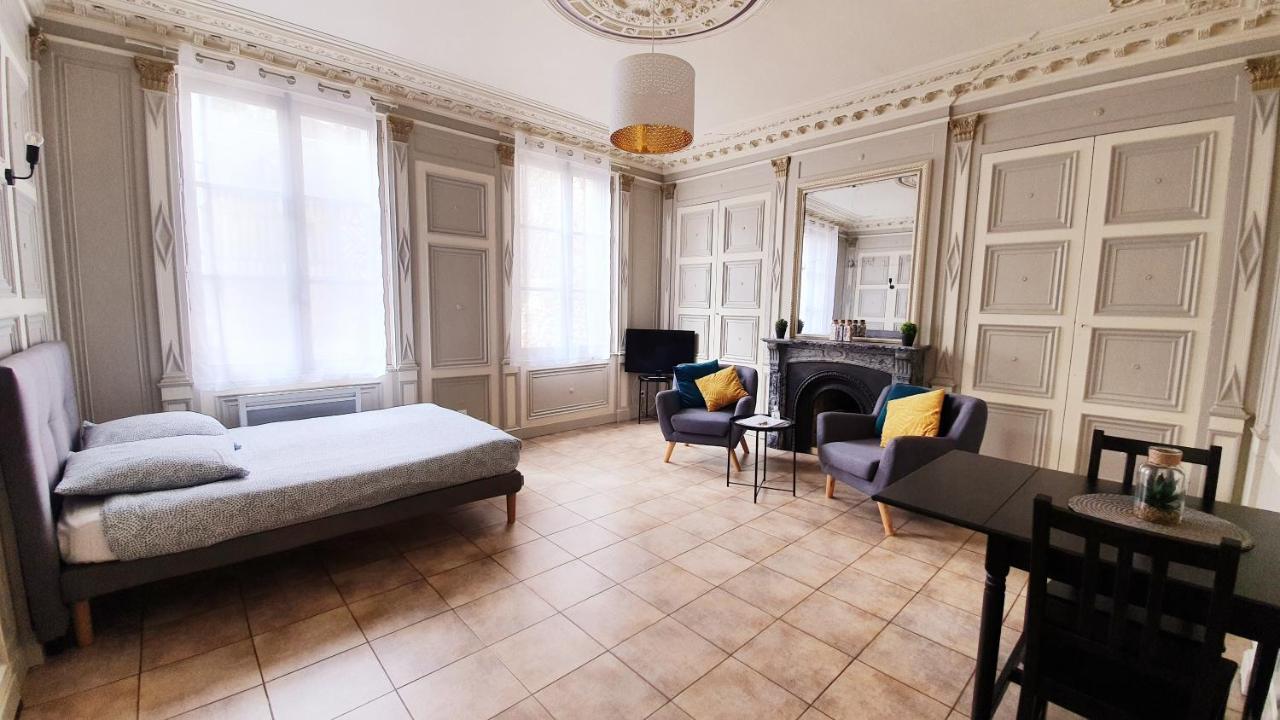 Le Studio Avec Parking Prive Онфлер Екстер'єр фото